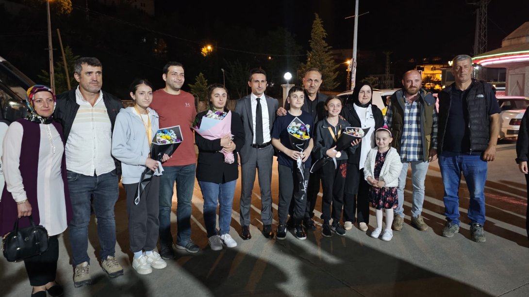 Tübitak Türkiye Finallerinden Dereceyle Dönen Öğrencilerimizi Karşıladık