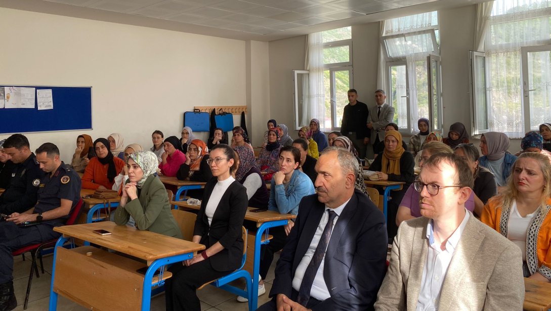 Bağımlılık ile Mücadelede Eğitim ve Önleme Faaliyetleri Kapsamında Eğitim Düzenlendi